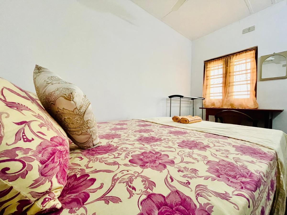 Nethusali Guest House Hikkaduwa Dış mekan fotoğraf